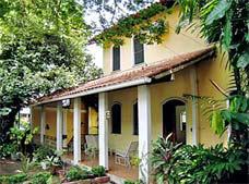 Hotel Chez Les Rois 5*